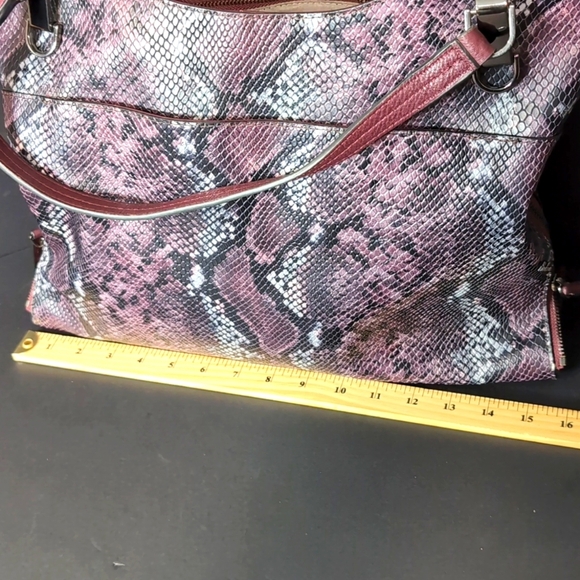 Vince Camuto Genuine Snake Embossed Leather Purple/Black   Emely Tote Bag. - Picture 12 of 15
